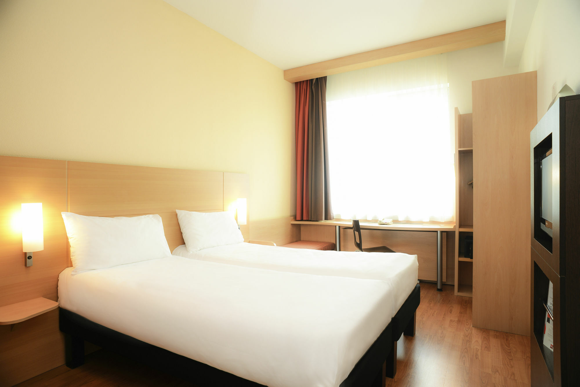 B&B Hotel Les Sables-D'Olonne Centre Gare 外观 照片